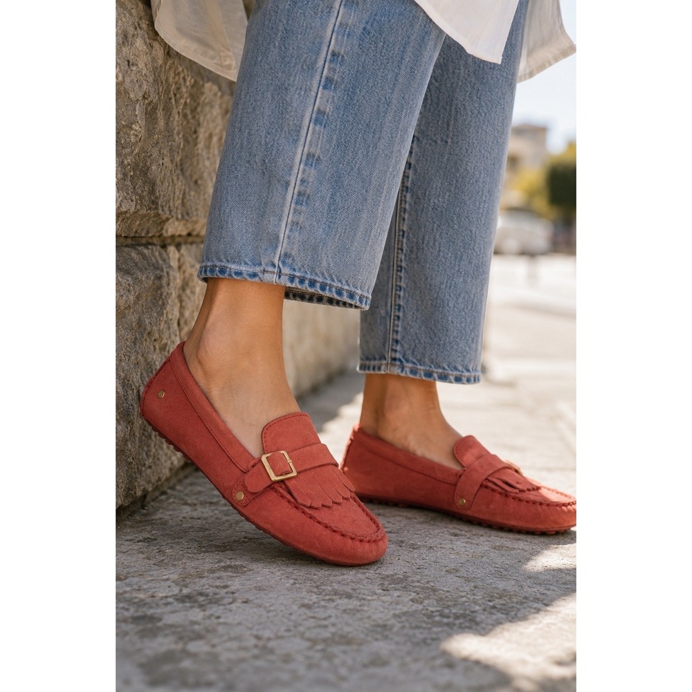 UGG Dempsey Driving Moccasin Leather Loafers Red Women 8 Nubuck Kiltie